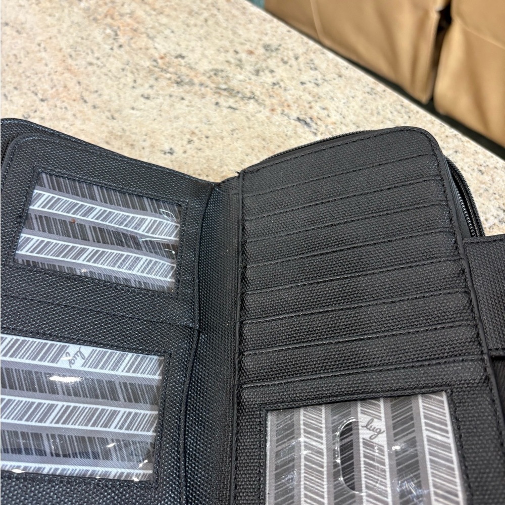 lug Black Quilted Wristlet Organizer - Picture 4 of 4